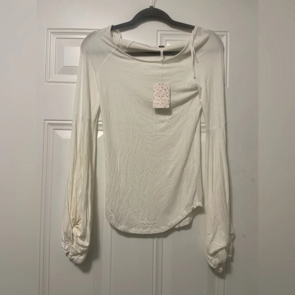 Free People | To the Tropics Gathered Top Size Medium - Picture 3 of 3